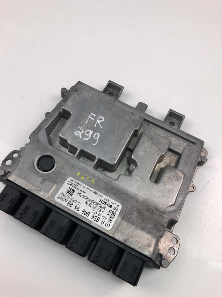 Centralina motore MERCEDES-BENZ SPRINTER 3,5-t Van 907, 910 ECU 24401768 - Immagine 1 di 4