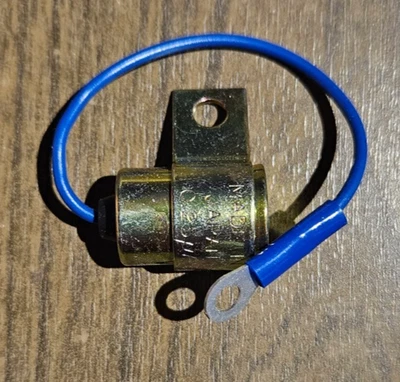 OEM Toyota Condenser, Distributor 90099-52059 - Image 1 of 3