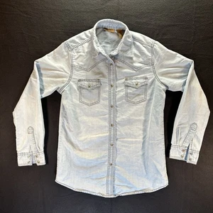 Wrangler Women's Blue Denim Shirt Size Small Pearl Snap Double Pocket Button Up - Picture 1 of 9