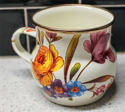 Caneca de esmalte floral infantil Mackenzie mercado de flores brancas excelente conjunto de 2 - Imagem 1 de 4