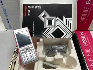 Toshiba TS608 Pink Mobile Phone Old Stock Rare collectors MOBILE PHONE - Photo 1 sur 6