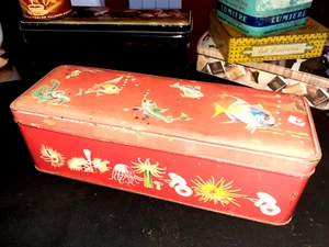 1 Ancienne boite sérigraphiée  Poissons Art Déco Boite a Biscottes H N°716/406 - Foto 1 di 5