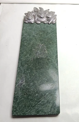 Bandeja para servir queijo mármore verde coelho coelho Arthur Court 1986 - Imagem 1 de 4