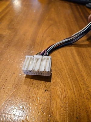 Toyota Tacoma 2000 2,4 L 2,7 L conector ecu OEM usado P Foto 1 de 4