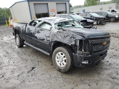 Automatic Transmission 6.6L 4WD Fits 14-15 SIERRA 2500 PICKUP 2305230 — 第 1/4 张图片