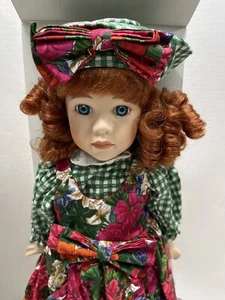 HOUSE OF LLOYD BREN LORRAINE CHRISTMAS AROUND THE WORLD PUPPE PUPPE DOLL - Bild 1 von 8