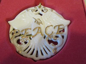 Lenox Ornament "Peace" For The Holidays 2 1/4" Diameter Christmas Holiday - Picture 1 of 4