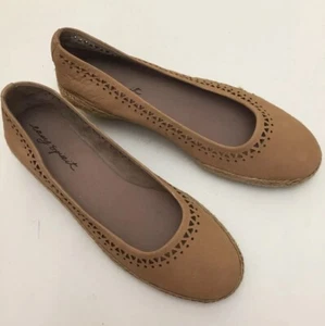 Easy Spirit Derely Wedge Heels Espadrilles Tan Leather Geometric Design Size 8M - Picture 1 of 4