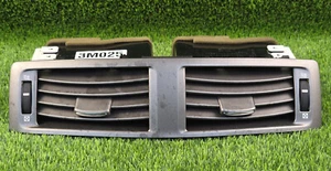 Lexus IS250 IS350 06-09 Genuine AC /Heater Air Vent panel 55670-53010 oem used - Picture 1 of 19