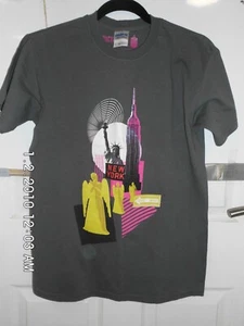 Doctor Who T'Shirt Small - Picture 1 of 4