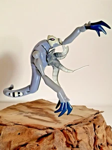 2007 Ben 10 Alien Collection Ghostfreak Battle Version Bandai 4" Figure - Picture 1 of 11