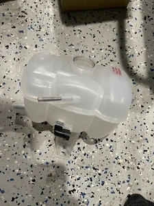 Coolant Expansion Tank And Fluid Level Sensor Professional Parts Sweden 21346390 - Bild 1 von 3