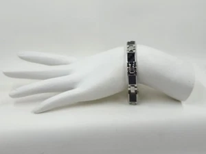 SHR Carbon Fiber Squares and Cross Design Stainless Steel Bracelet - Picture 1 of 5