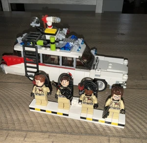 LEGO Ideas: Ghostbusters Ecto-1 (21108) W/Figures READ - Picture 1 of 14