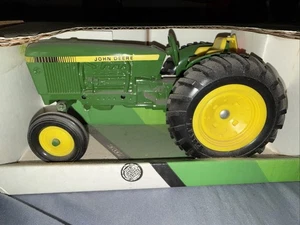 Ertl John Deere Model Utility Tractor in Box Die Cast 1/16 - Bild 1 von 5