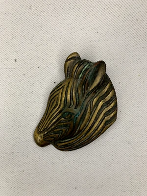 Broche Prendedor Cabeza de Cebra Vintage Latón con Negro Moderno Animal Africano Tema Naturaleza Foto 1 de 4