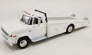 Camión rampa Dodge D-300 1970 1:18 -- blanco -- ACME - Imagen 1 de 5