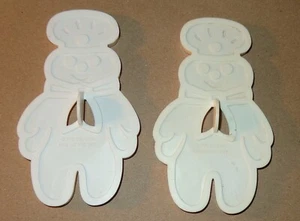 2er SET ALTE VINTAGE WEISSE KUNSTSTOFF 1989 Pillsbury Doughboy Ausstechformen - Bild 1 von 2