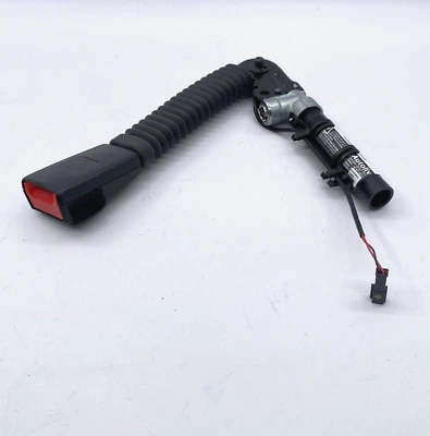 2013-2016 BMW 5 7 Series F01 F10 Front Left Driver Side Seatbelt Buckle End - Image 1 of 4