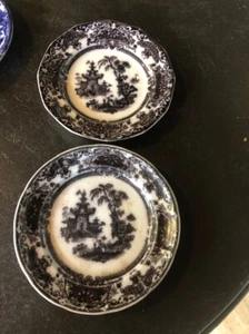 ANTIQUE TWO FLOW BLUE CHEN SI SALAD PLATES 7.5 " 1840'S MULBERRY COREAN - Picture 1 of 4