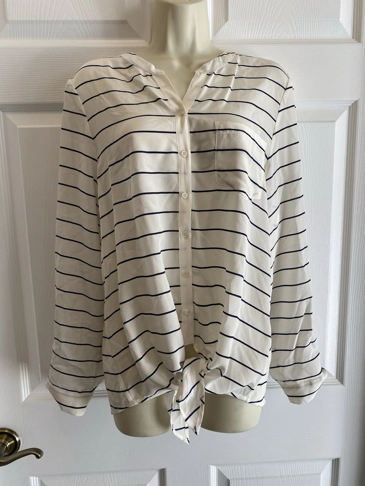 Blusa Joie para mujer 100 % seda cuello en V manga larga blanca y azul marino a rayas talla S nueva con etiquetas Foto 1 de 4