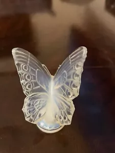 Vintage SABINO France Opalescent Glass BUTTERFLY 2.5" Open Wing - Picture 1 of 8