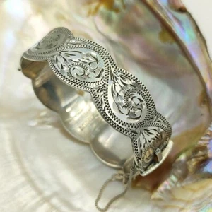 Vintage silver 925 Diamond engraving Bracelet Ireland Dublin, 1977, 35.5g - Picture 1 of 12