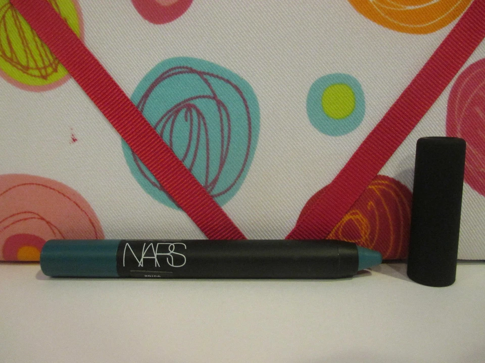 NARS ~ LÁPIZ DE SOMBRA SUAVE AL TACTO ~ # 8217 CALOR ~ 0,14 OZ SIN CAJA Foto 1 de 1