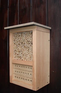 Insektenhotel - Lärche - Bild 1 von 2