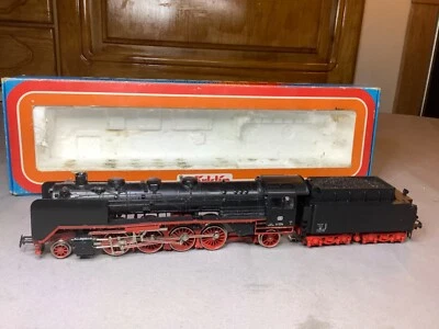 Marklin H0 3 Rail AC 3082 DB 2-8-2 BR 41 Tender Locomotive 41 334 - Image 1 of 4