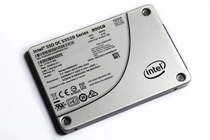 INTEL DC S3520 800GB 2.5" SATA 6.0Gbps SSD SSDSC2BB800G7 - Picture 1 of 1