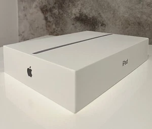 iPad Wi-Fi 256GB - Space Grey (9th Generation) - Picture 1 of 7