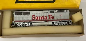 Rail Power HO Scale Diesel Locomotive Santa Fe #327 – Ready to Run - Picture 1 of 9