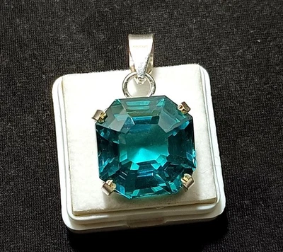 41.60 Ct Natural Green Tourmaline Gemstone Pendant 925 Sterling Silver Jewelry - Image 1 of 4