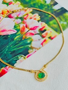 Christian Dior Vintage Gripoix Emerald Green Oval Pendant Crystal Necklace, Gold - Picture 1 of 13