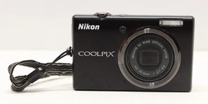 Nikon COOLPIX S570 12.0MP 5x Optical Zoom CCD Digital Camera -Black - Picture 1 of 11