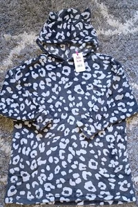 Girls justice cozy plush hooded lounge size s/m new leopard - Picture 1 of 4