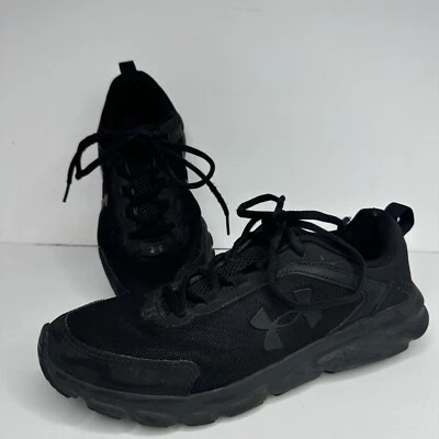 Zapatos deportivos y de entrenamiento Under Armour Charged Assert 10 negros para mujer Foto 1 de 4