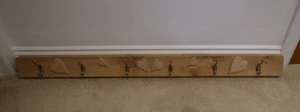 Beautiful Solid Oak Handmade Coat Hanger x 6 Hooks With Raised Hearts + Fixings - Picture 1 of 19