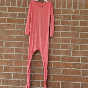 The Simple Seed Night Romper Bamboo One Piece Size 4t/5t Kids grip Feet READ  - Picture 1 of 24