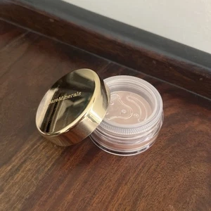 NEW & SEALED! bareMinerals ALL OVER FACE COLOUR SHADE SECRET RADIANCE 0.85g - Picture 1 of 4