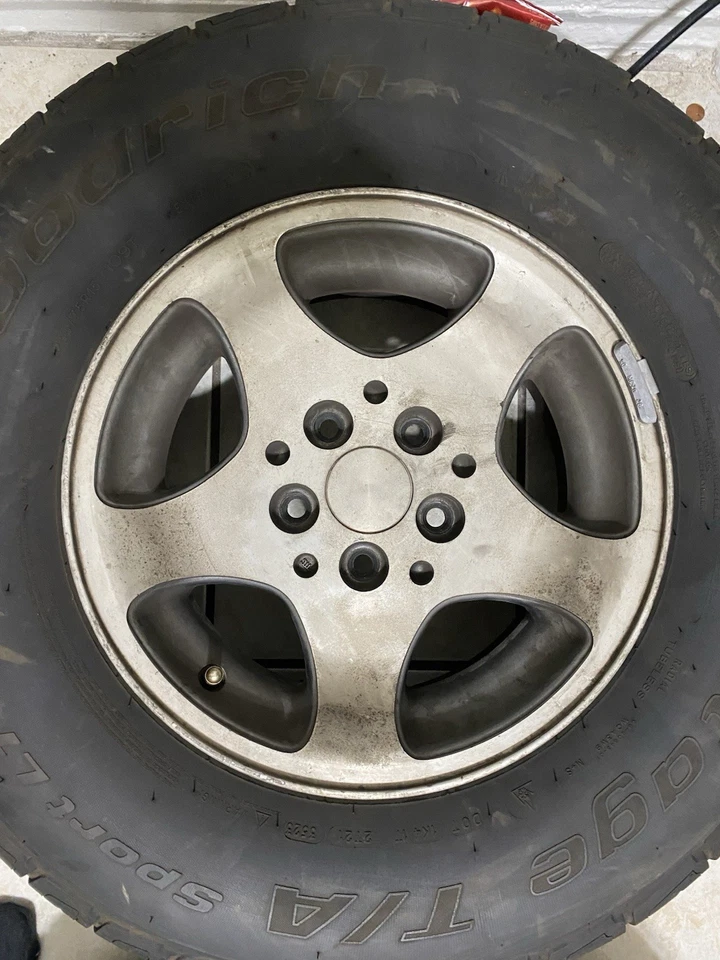 JEEP GRAND CHEROKEE 1996-1998 FACTORY OEM ALLOY WHEEL 15" OW9014 52088178 - Image 1 of 1
