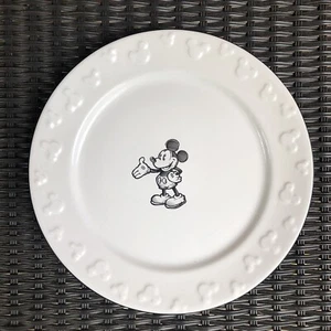 Disney Gourmet Mickey Mouse Icon Sketch Black 11” Dinner Plate - Picture 1 of 8
