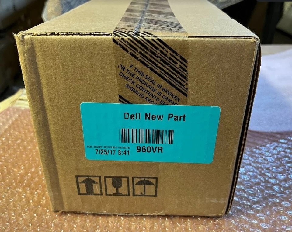 NEW - Dell PowerEdge 2000W Power Supply 80 Plus Platinum 960VR - Image 1 of 1