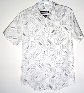 Men's Super Nintendo SNES Themed Short Sleeve Button Up Shirt Medium - Picture 1 of 7