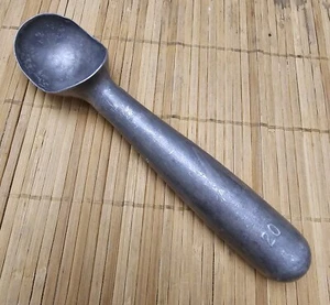 NUROLL #20 ALUMINUM ICE CREAM SCOOP PAT 1937 - TOLEDO OH USA - Picture 1 of 3