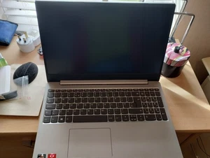 Lenovo IdeaPad 330s 15.6" (256GB SSD, Ryzen 5 ,8GB RAM) Laptop endeauvour linux - Picture 1 of 1