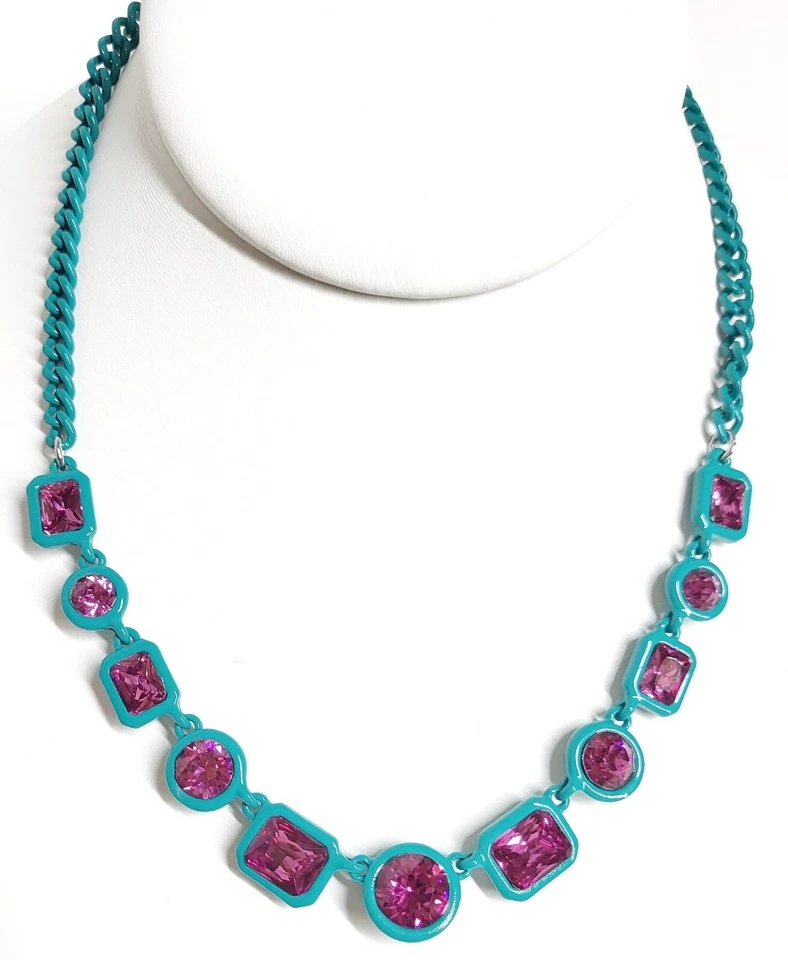 Collar Karl Lagerfeld Cadena Cristal Distintivo Verde Fucsia Chapado Latón Nuevo con Etiquetas Foto 1 de 4