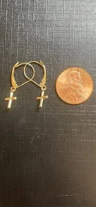 14K Gelbgold Ohrhänger mit Leverback und kleinen Kreuz Charms, gemarkt 585 - Bild 1 von 1