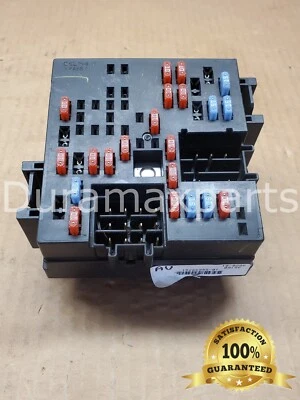 03-06 Chevy Silverado/GMC Sierra Fuse Box Relay Junction Block - AV 15266955-01 — 第 1/4 张图片